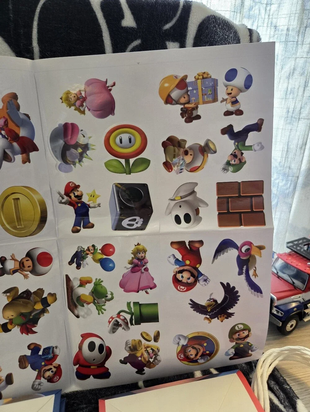 Super Mario Character Gift Bags & Stickers - Mario Luigi Toad & Question Block
